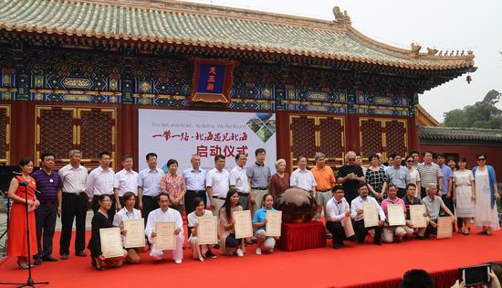 �����������V������������